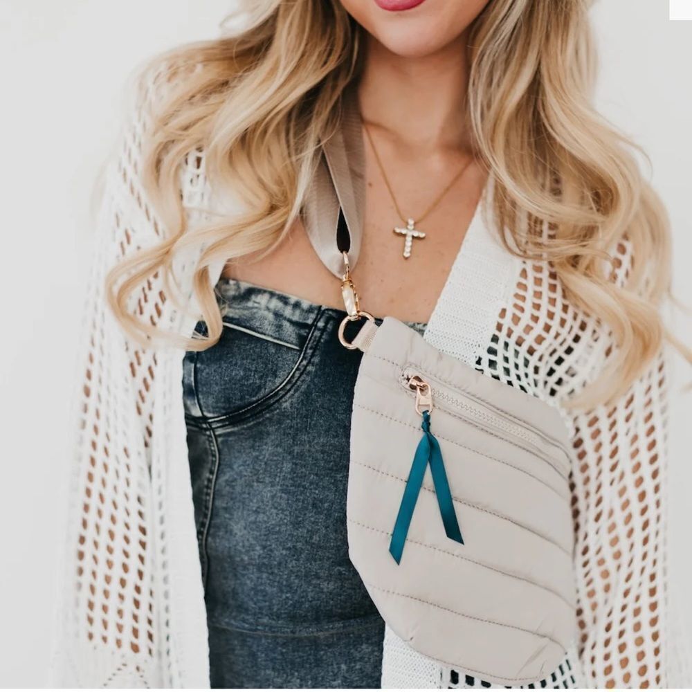 - Pretty Simple Jolie Puffer Bum  Bag in Sand